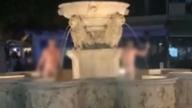 Απίστευτο περιστατικό στο Ηράκλειο: Βούτηξαν γυμνοί στο συντριβάνι της πλατείας Λιονταριών (vid)