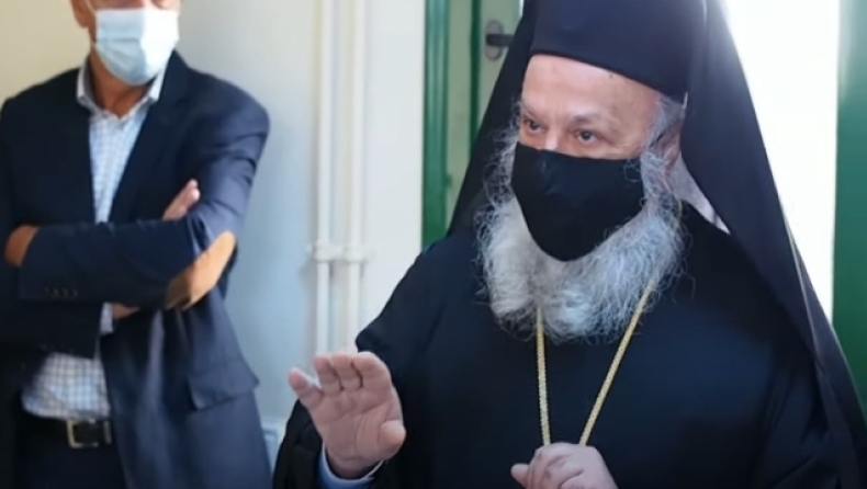 Απίστευτα πράγματα: Μητροπολίτης απαιτεί να υπάρχει χώρος προσευχής στις φοιτητικές εστίες (vid)