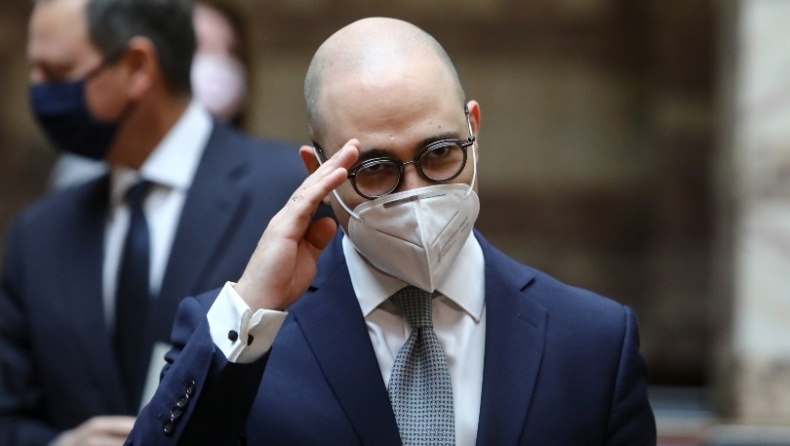 Από τα τανκς στην ΕΡΤ έως την εκδήλωση στο Βίτσι: Η προδιαγεγραμμένη διαγραφή Μπογδάνου (vid)