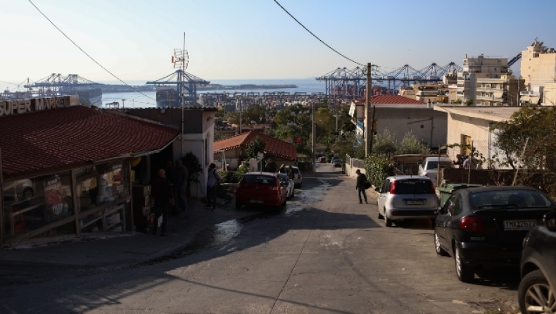 Νέο βίντεο από το Πέραμα με τους διαλόγους αστυνομικών: «Δεν έχει χτυπήσει κανείς» (vid)