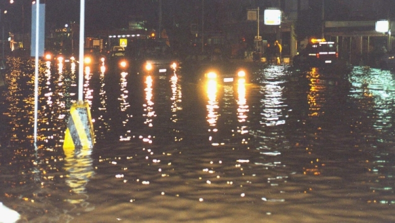  Η φονική πλημμύρα του Ποδονίφτη στην Αττική: «Η Μεσογείων ήταν ένα ποτάμι με χαλίκια και νερά» 
