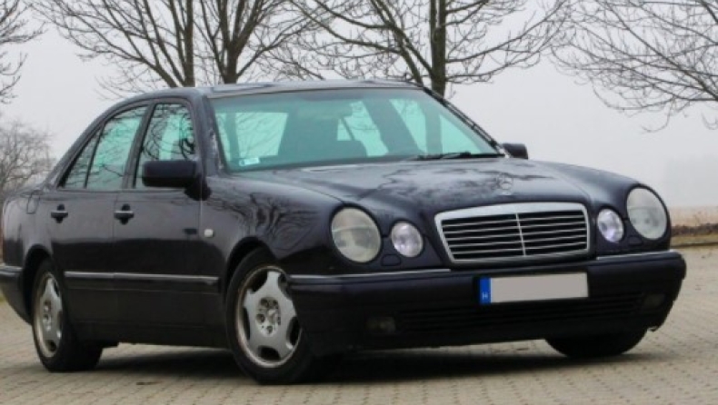 Εξευτελιστικές τιμές σε δημοπρασία του ΟΔΔΥ: Mercedes από 300€