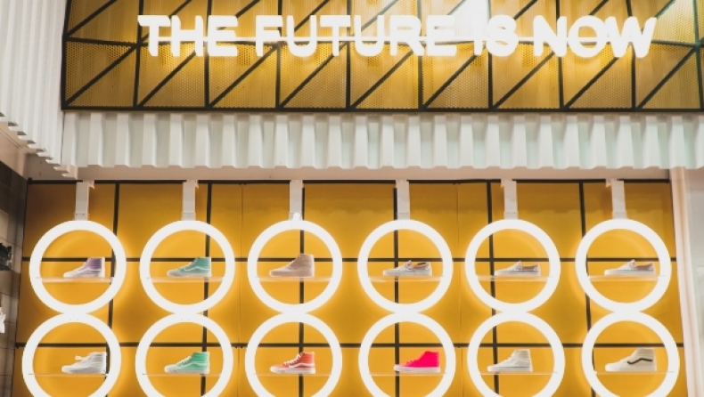 Μεγαλείο ψυχής: Χάρισε στον κλέφτη και τα δύο ακριβά ζευγάρια παπούτσια, «μπορεί να τα είχε ανάγκη» 