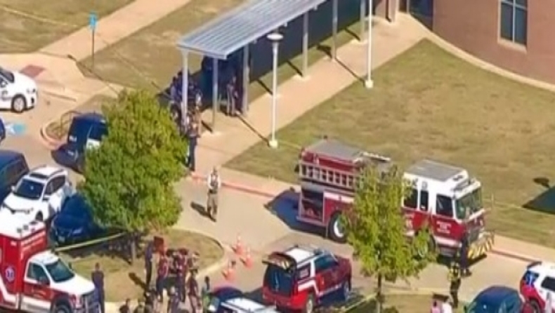 Πυροβολισμοί σε σχολείο στο Τέξας: Αναφορές για πολλά θύματα (vid)