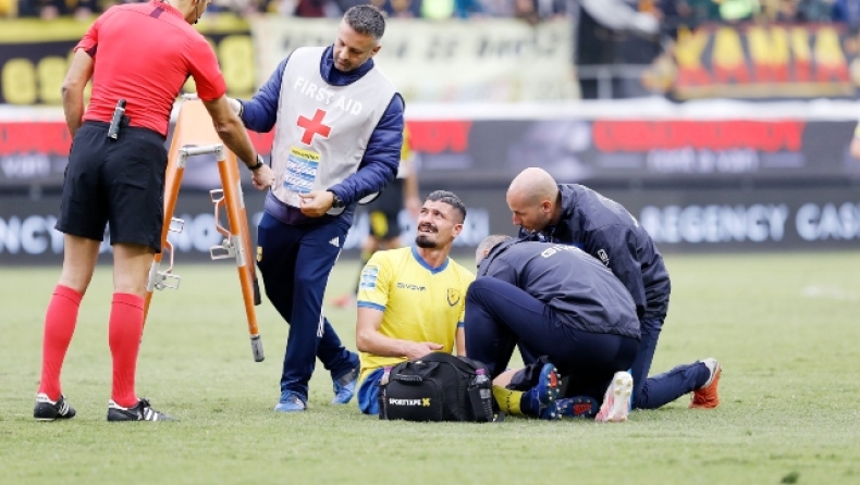  Σοκ με Βαρόνε, υπέστη ρήξη χιαστού 