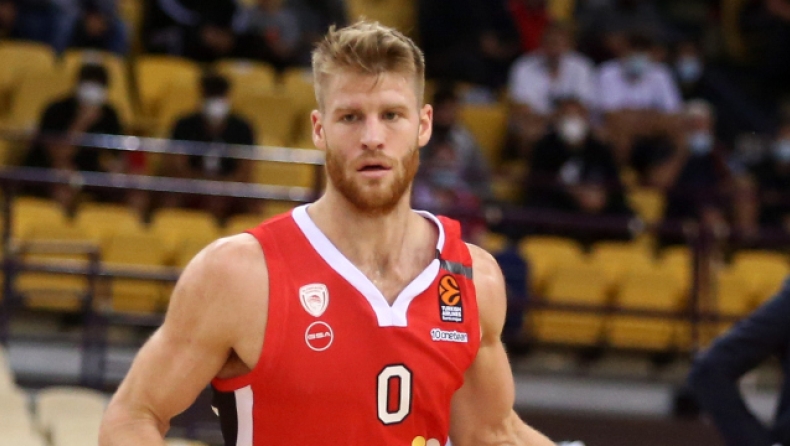 Ουόκαπ: «Απέχουμε απ' την τελειότητα» (vid)