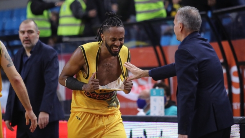 ΑΕΚ-Ρίγα: Αποβλήθηκε ο Ανγκόλα με δύο τεχνικές ποινές (vid)