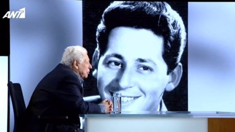 Αποκάλυψη Γιάννη Βογιατζή: «Θα μπορούσα να είχε τραγουδήσει και για τον Ολυμπιακό, αλλά τους ζήτησα λεφτά» (vids)