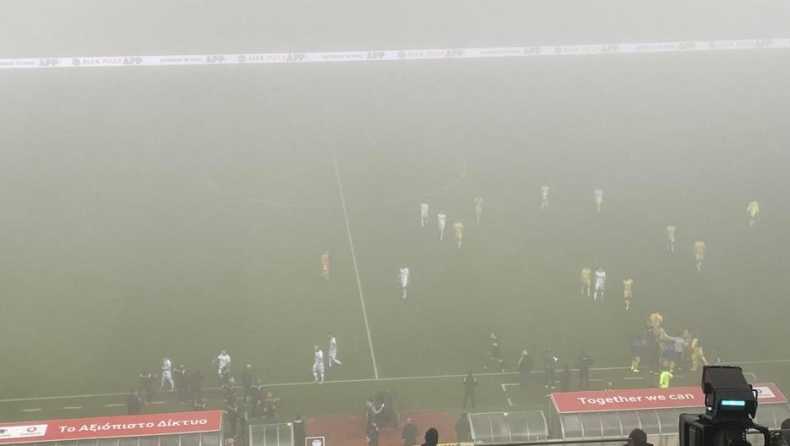 Η ομίχλη προκάλεσε τη διακοπή του ΑΠΟΕΛ - Ομόνοια