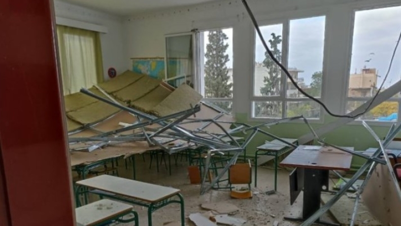 Κατέρρευσε η οροφή σε δημοτικό σχολείο της Πυλαίας: Η δασκάλα έσωσε τα παιδιά