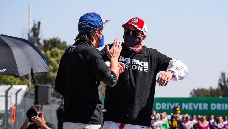 Αλόνσο και Ράικονεν γελούσαν με την ψεύτικη πλευρά της Formula 1