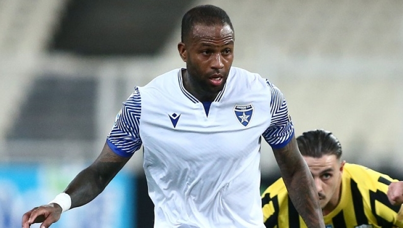 Μέρος της προπόνησης οι Λένις και Κάνιας στον Ιωνικό