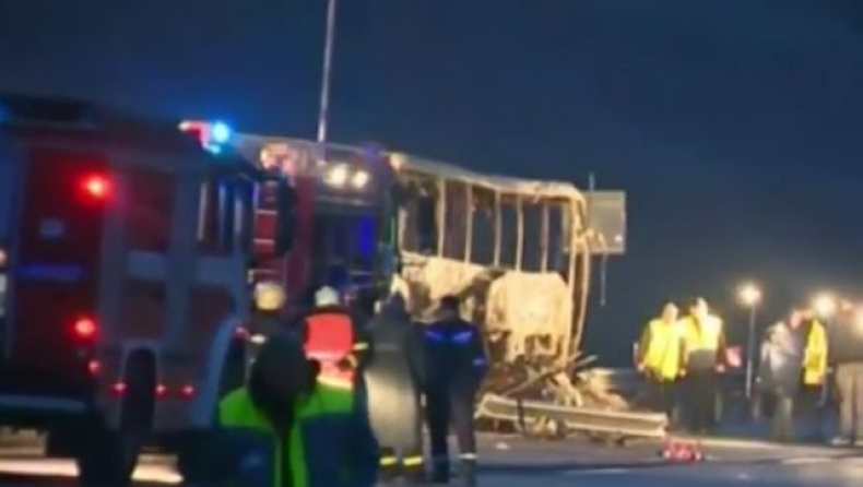 Δυστύχημα στη Βουλγαρία: Ο οδηγός του λεωφορείου σκοτώθηκε επιτόπου και δεν υπήρχε κάποιος για να ανοίξει τις πόρτες» (vid)