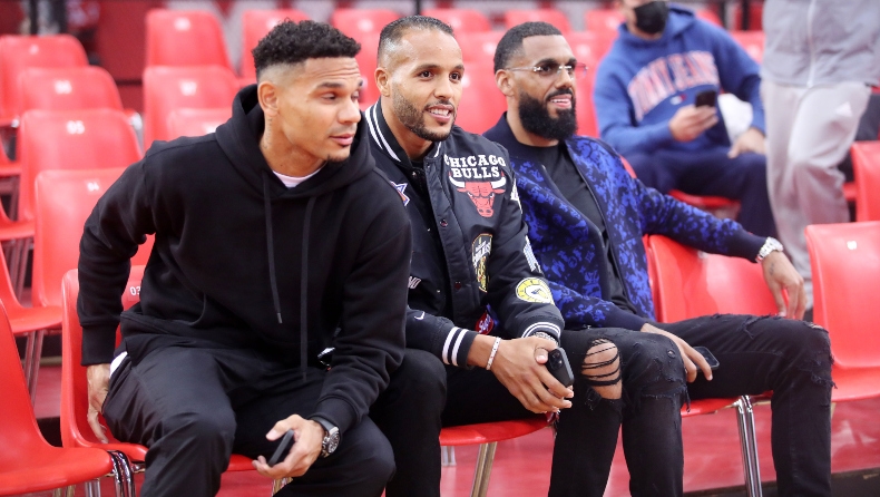 Ολυμπιακός: Στο ΣΕΦ οι Ελ Αραμπί, Εμβιλά και Λαλά που αποθεώθηκαν