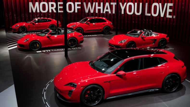 Πέντε παγκόσμιες πρεμιέρες για την Porsche