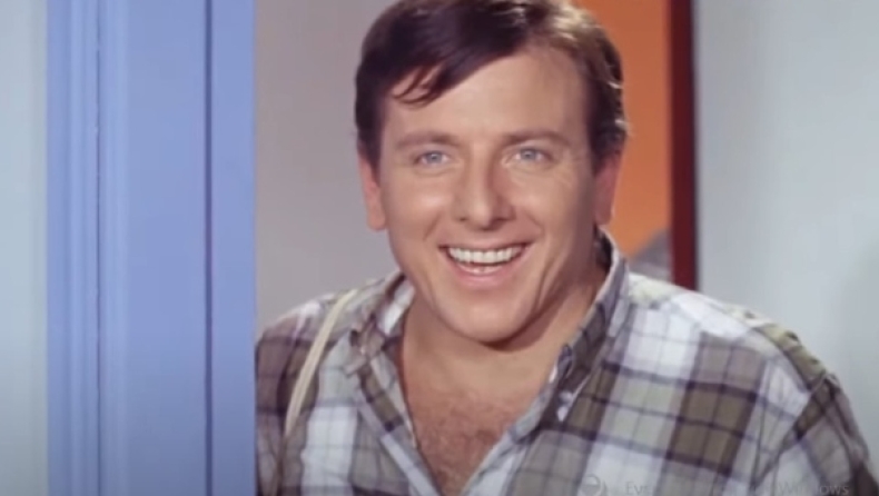 Ο άγνωστος Κώστας Βουτσάς: Είχε κλέψει το μηχανάκι της κόρης του, ήταν τσιλιαδόρος σε παπατζήδες 