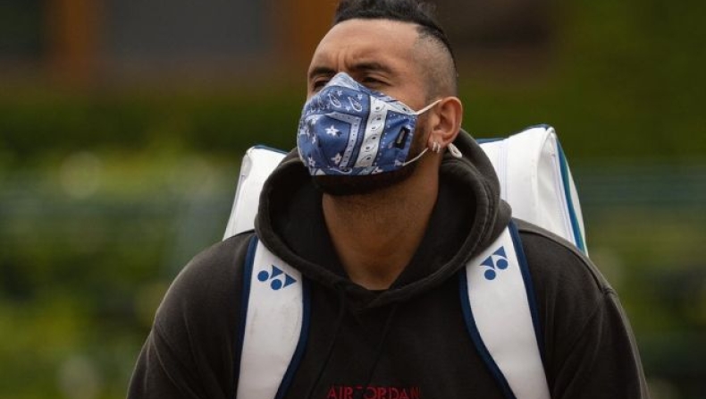 O Κύργιος στηρίζει τον Τζόκοβιτς υψώνοντας το… μεσαίο δάχτυλό του (vid)