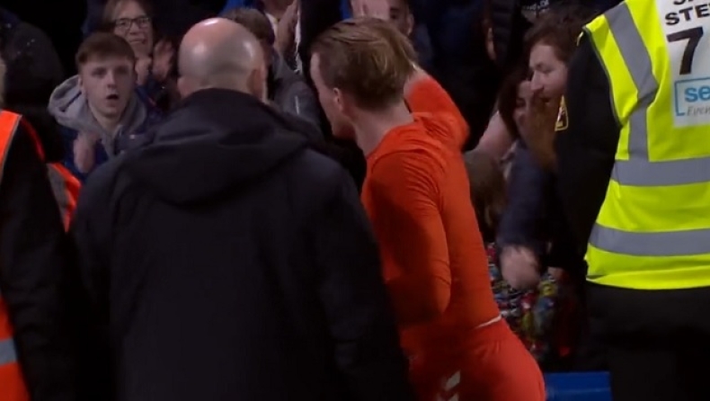 Έβερτον: Το Χριστουγεννιάτικο δώρο του Πίκφορντ σε μια πιτσιρίκα (vid)