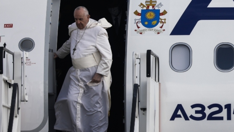  Έφτασε στην Αθήνα ο Πάπας Φραγκίσκος! (vids)