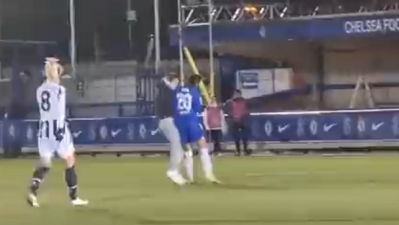 Τσέλσι: Η Σαμ Κερ σώριασε εισβολέα στο έδαφος και πήρε κίτρινη κάρτα! (vid)