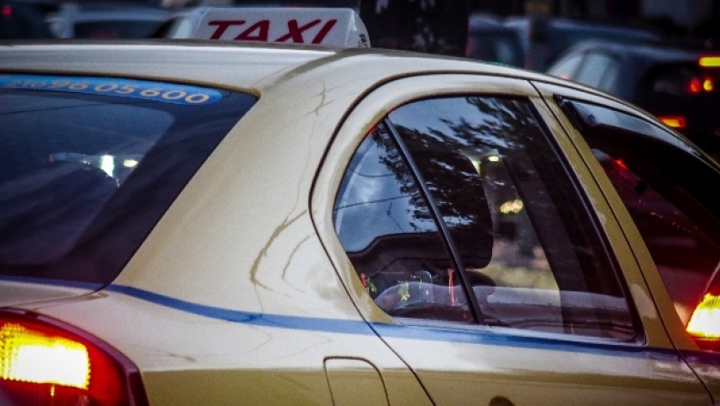 Ληστές χαράκωσαν με μαχαίρι ταξιτζή και του άρπαξαν το ταξί!