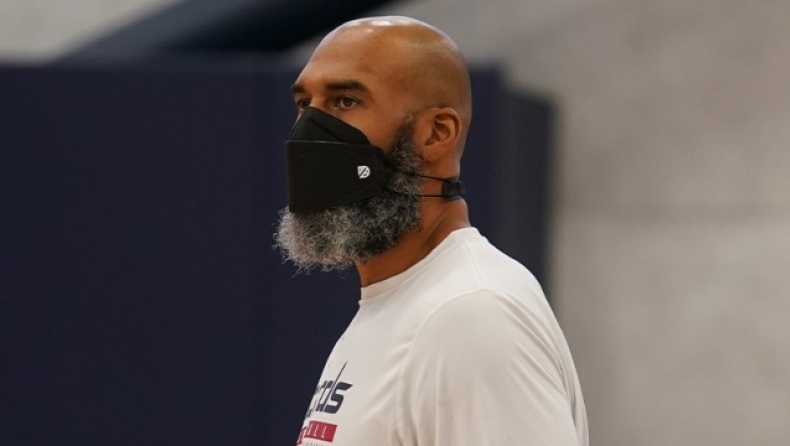 Ουίζαρντς: Πρώην παίκτης του ΠΑΟΚ, head coach κόντρα στους Σίξερς