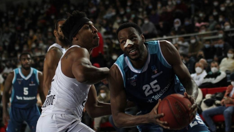 Τουρκ Τέλεκομ - Παρτίζαν 85-71: Ήττα με... κάτω τα χέρια για την ομάδα του Ομπράντοβιτς