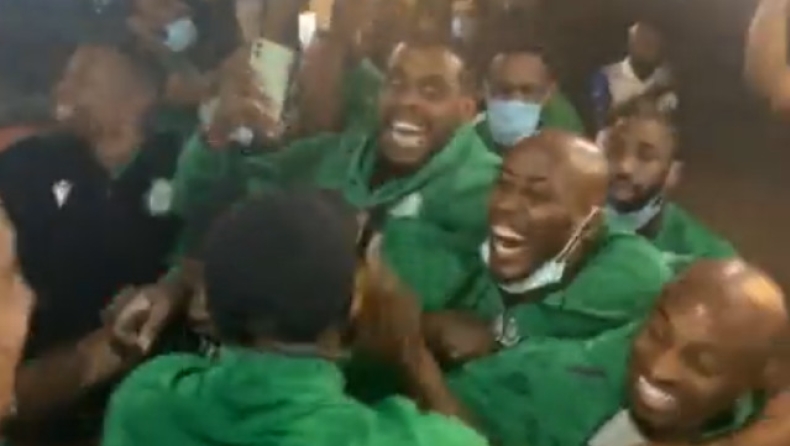 Κομόρες: Αγωνία πάνω από τα κινητά και... παράνοια τη στιγμή που «κλείδωσε» η ιστορική πρόκριση!