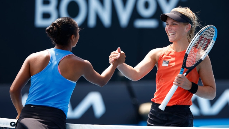 Australian Open: Ανετες προκρίσεις για τα φαβορί στις γυναίκες, θύμα έκπληξης η Φερνάντες