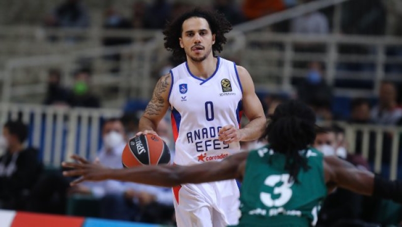 Λάρκιν: Γλίτωσε τα χειρότερα μετά τον τραυματισμό του με τον Παναθηναϊκό