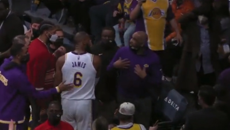 Ο ΛεΜπρόν τα... είπε σε πολύ έντονο ύφος με τον assistant των Λέικερς (vid)