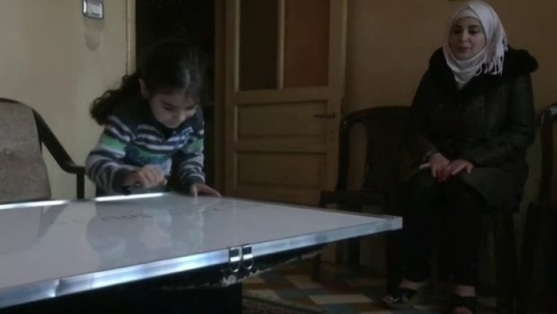 Πεντάχρονο αγόρι με αυτισμό στη Συρία γνωρίζει πέντε διαφορετικές γλώσσες (vid)