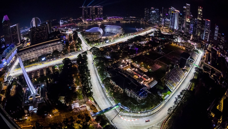 H Formula 1 θα συνεχίσει να τρέχει υπό τους προβολείς της Σιγκαπούρης