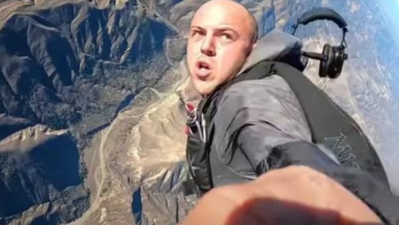 Ο πιο ανόητος YouTuber: Έριξε το αεροπλάνο στα βράχια και πήδηξε με αλεξίπτωτο ενώ τραβούσε με self stick για τα views (vid)