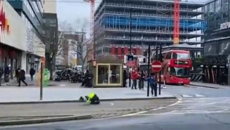 Χάος στη Βρετανία από την καταιγίδα Eunice: Ο αέρας παίρνει τους ανθρώπους και τους πετάει (vid)