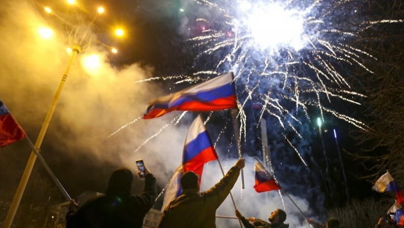 Διευκρινήσεις Μόσχας: Αναγνωρίζει τις «Λαϊκές Δημοκρατίες Ντονιέτσκ και Λουγκάνσκ» στα σημερινά τους όρια