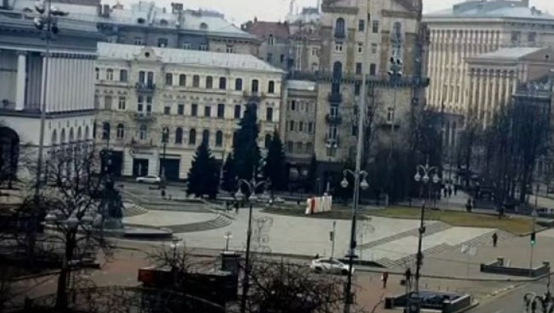 Οι Ρώσοι ανακοίνωσαν πως οι άμαχοι μπορούν να εγκαταλείψουν το Κίεβο