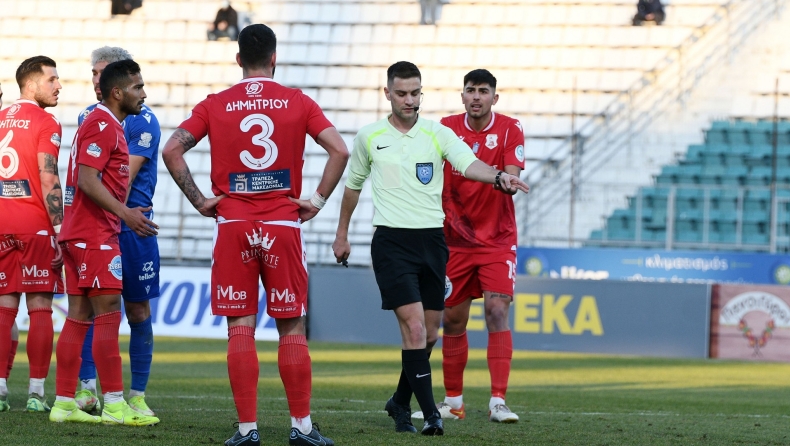 Νίκη Βόλου - Πανσερραϊκός: Το ανύπαρκτο πέναλτι υπέρ των γηπεδούχων και το ξέσπασμα των «λιονταριών» (vid)