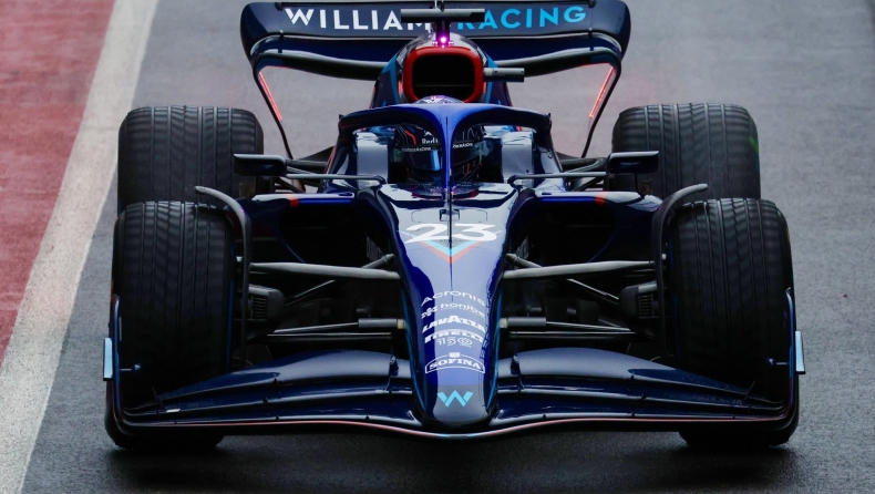 Formula 1: Στην πίστα η νέα Williams FW44