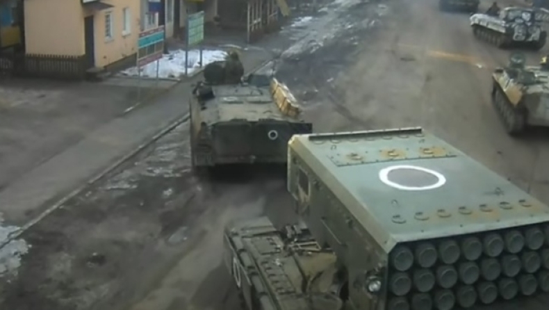 Πόλεμος στην Ουκρανία: Μαίνονται οι συγκρούσεις σε αέρα, ξηρά και θάλασσα (vid)
