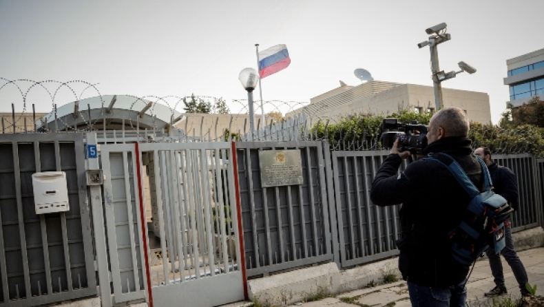 Πρεσβεία της Ρωσίας στην Ελλάδα: «Δεν επιχειρούσαμε εμείς στο Σαρτανά, γνωστοί Ουκρανοί για τέτοια χτυπήματα»