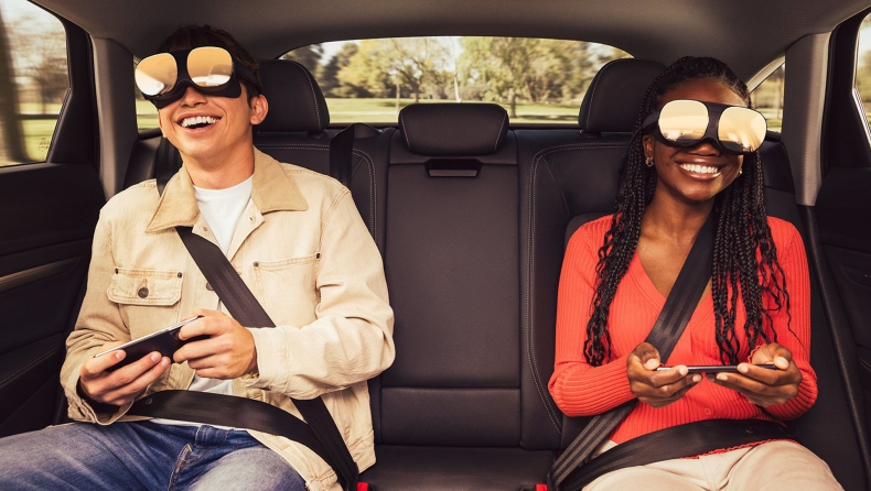 Τα νέα Audi θα προσφέρουν ψυχαγωγία με γυαλιά VR (vid)