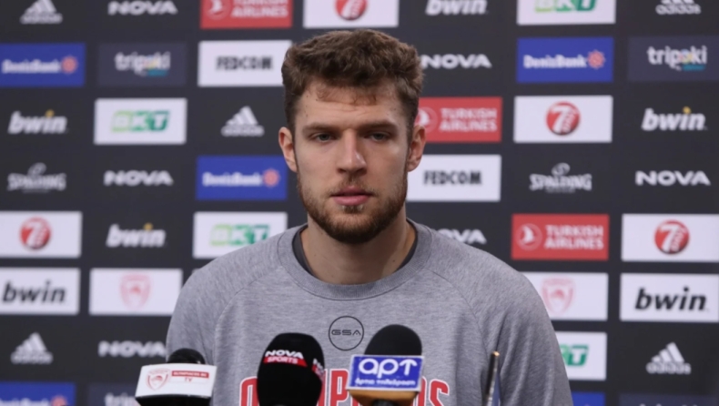 Βεζένκοβ: «Δεν μας ενδιαφέρουν τα σενάρια»