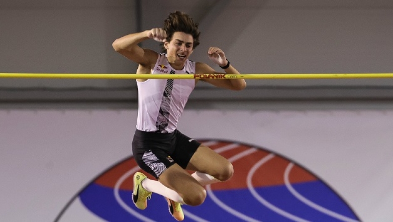 Ντουπλάντις: «Πέταξε» σε παγκόσμιο ρεκόρ στα 6.19μ. στο Βελιγράδι