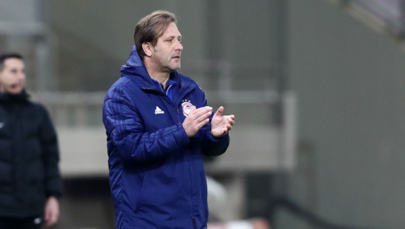 Ολυμπιακός: Ο Μαρτίνς ισοφάρισε τον Μπάγεβιτς στον μεγαλύτερο αριθμό αγώνων στον πάγκο