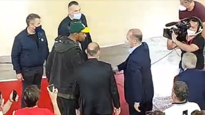 Μονακό - Ολυμπιακός: Χειραψία Αγγελόπουλων με Ντουράντ (vid)