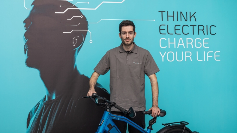 Ο Μίλτος Τεντόγλου θα μετακινείται με ηλεκτρικό ποδήλατο