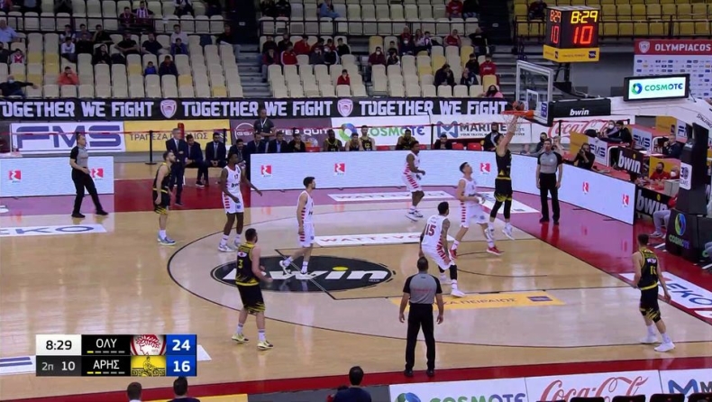Ολυμπιακός-Άρης: Παραλίγο να χάσει το... άχαστο ο Κώττας (vid)