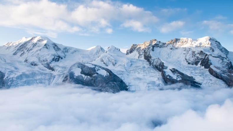 Τραγωδία στις Άλπεις: Νεκροί δύο ορειβάτες από πτώση παγωμένων ογκόλιθων