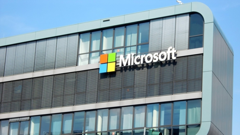 Η Microsoft θα καλύπτει το ταξίδι στις εργαζόμενες που θέλουν να κάνουν άμβλωση